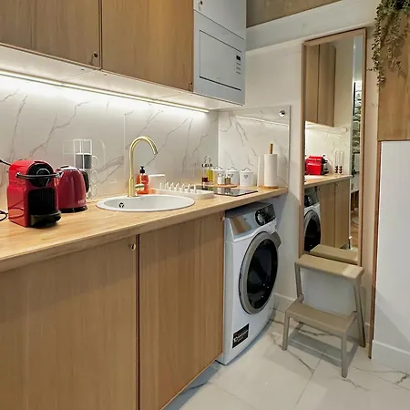 Amelot, Charming & Pierre Lägenhet *