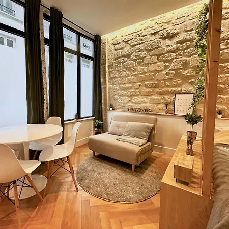 Amelot, Charming & Pierre * باريس