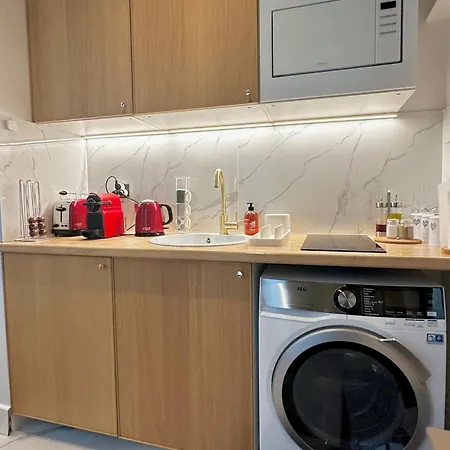 Amelot, Charming&pierre