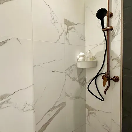 Amelot, Charming&pierre