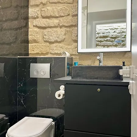 Appartamento Amelot, Charming&pierre *